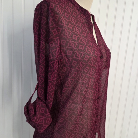 Kut from the Kloth Sheer  Geometric Button-Down Blouse Small - Picture 5 of 6